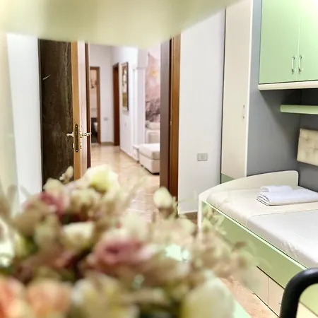 Sunkissed Centre Apartment *